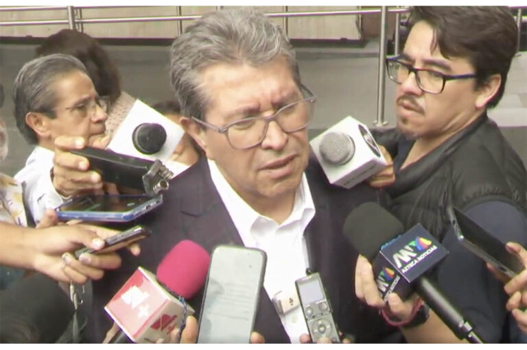 Llama Monreal a Gallardo a dejar de lado los intereses de grupo y de partido